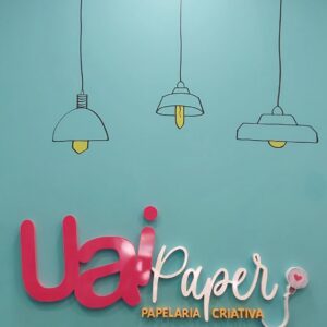 Mural pintado à mão pelo Pólen